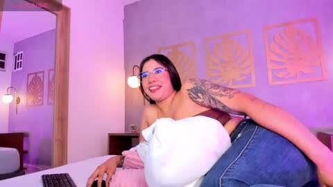 Snapshot of majo_rose chatting on 10-02-25, 07:10 MAJO ROSE online show from 10-02-25, 07:10