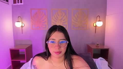 Snapshot of majo_rose chatting on 10-16-25, 07:04 MAJO ROSE online show from 10-16-25, 07:04