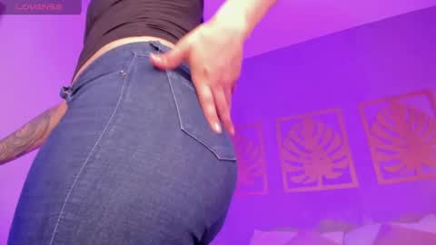 Snapshot of majo_rose chatting on 05-12-26, 07:11 MAJO ROSE online show from 05-12-26, 07:11