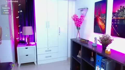 Makarena  online show from 06-25-26, 06:34