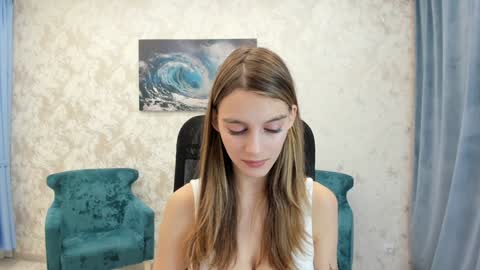 Snapshot of make_love_1 chatting on 01-18-25, 03:31 Chloe online show from 01-18-25, 03:31