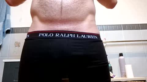 Snapshot of make_me_cumnow272809 chatting on 10-19-25, 12:17 Horny Daddy online show from 10-19-25, 12:17