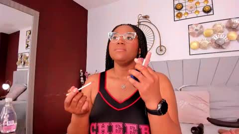 makena online show from 10-20-25, 03:40