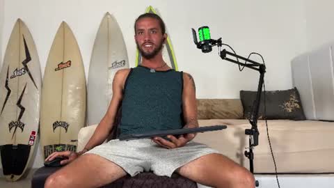 Mack  Makingmoans Twitter online show from 06-19-26, 11:03