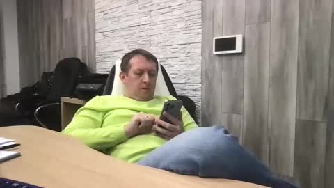 Snapshot of maks199402 chatting on 03-11-26, 10:21 maksoffice online show from 03-11-26, 10:21