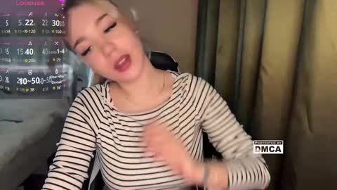 maksisisia online show from 11-16-25, 02:11