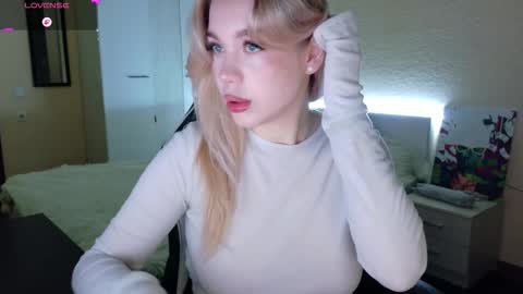 maksisisia online show from 12-04-25, 02:37