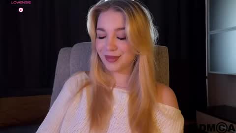 maksisisia online show from 04-22-26, 01:23