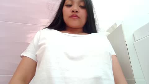 Snapshot of makulato chatting on 05-25-26, 03:07 Maya online show from 05-25-26, 03:07