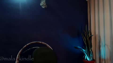 Snapshot of mala_kindle chatting on 12-10-24, 11:30 Call me Mala independent model online show from 12-10-24, 11:30