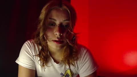 Snapshot of mala_vela chatting on 12-02-25, 03:12 mala_vela online show from 12-02-25, 03:12