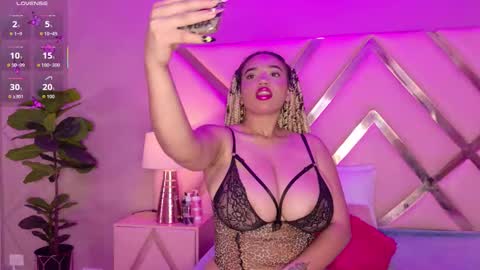 Snapshot of malaikabrown chatting on 02-06-26, 04:17 online show from 02-06-26, 04:17