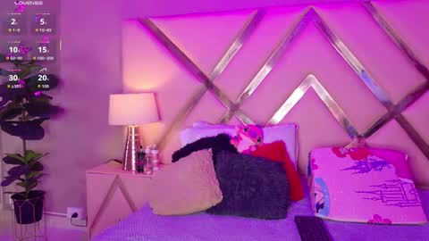 Snapshot of malaikabrown chatting on 02-12-26, 04:18 online show from 02-12-26, 04:18