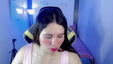 Snapshot of malak_power chatting on 06-12-26, 03:49 MALAK online show from 06-12-26, 03:49