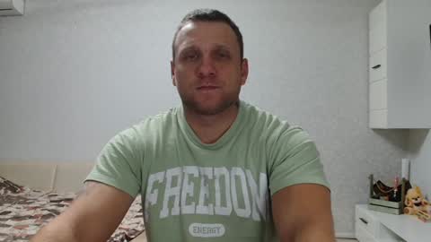 Snapshot of malchyshka chatting on 12-02-24, 03:25 malchyshka online show from 12-02-24, 03:25