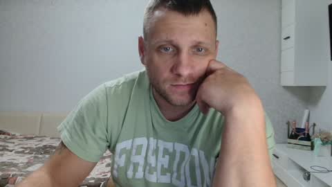 Snapshot of malchyshka chatting on 12-19-24, 02:57 malchyshka online show from 12-19-24, 02:57