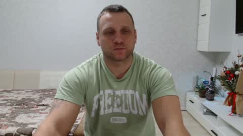 Snapshot of malchyshka chatting on 01-28-25, 09:08 malchyshka online show from 01-28-25, 09:08