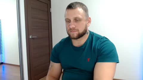 Snapshot of malchyshka chatting on 12-15-25, 04:44 malchyshka online show from 12-15-25, 04:44