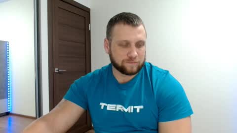 Snapshot of malchyshka chatting on 12-20-25, 03:30 malchyshka online show from 12-20-25, 03:30