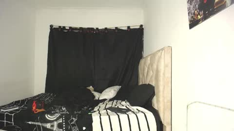 Snapshot of male_ref chatting on 03-11-26, 12:11 male_ref online show from 03-11-26, 12:11