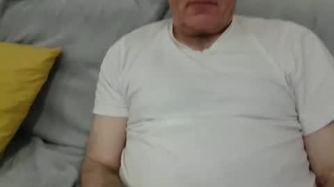 Snapshot of male_toy chatting on 03-10-26, 09:09 male_toy online show from 03-10-26, 09:09