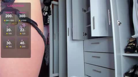 Snapshot of maleja_caa chatting on 02-19-25, 07:59 Maleja online show from 02-19-25, 07:59