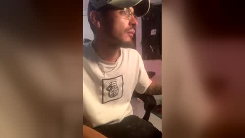 Snapshot of malek_xarx chatting on 03-13-26, 02:07 malek_xarx online show from 03-13-26, 02:07