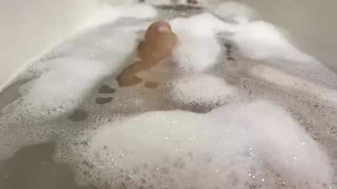 Snapshot of malekula1 chatting on 11-13-25, 07:46 Monad online show from 11-13-25, 07:46