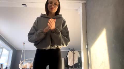 Snapshot of malenaweatherley chatting on 03-25-26, 11:49 Elin online show from 03-25-26, 11:49