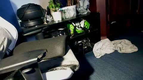 Snapshot of malici0us_sz chatting on 07-13-26, 07:16 playZhard online show from 07-13-26, 07:16