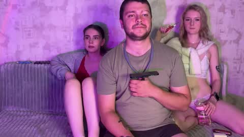 Snapshot of maliinka chatting on 09-19-25, 07:47 Malinka online show from 09-19-25, 07:47