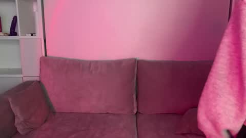 Snapshot of maliinka chatting on 10-01-25, 06:36 Malinka online show from 10-01-25, 06:36