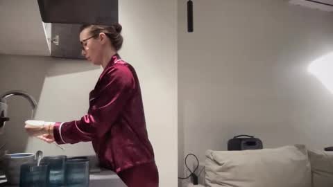 Snapshot of malina568708 chatting on 02-15-26, 04:58 malina568708 online show from 02-15-26, 04:58