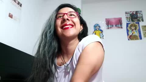 Snapshot of malishka_fox chatting on 09-30-25, 04:06 Malishka online show from 09-30-25, 04:06