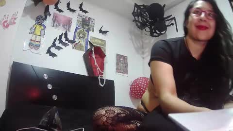 Snapshot of malishka_fox chatting on 11-02-25, 02:14 Malishka online show from 11-02-25, 02:14