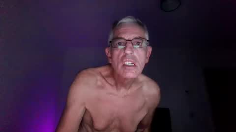 Snapshot of malkie55 chatting on 10-11-25, 08:07 malkie55 online show from 10-11-25, 08:07