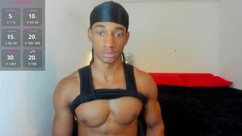 Snapshot of malkongarcia chatting on 11-19-25, 12:49 malkongarcia online show from 11-19-25, 12:49