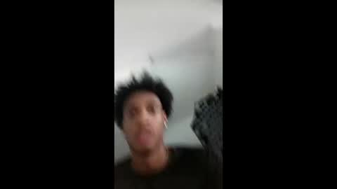 Snapshot of malkongarcia chatting on 12-19-25, 07:21 malkongarcia online show from 12-19-25, 07:21