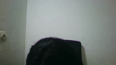 Malluna online show from 04-28-26, 04:06