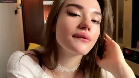 Jinny online show from 04-15-26, 03:30