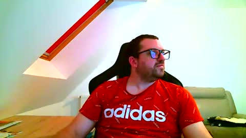 Snapshot of malou2927 chatting on 01-12-25, 09:40 breton online show from 01-12-25, 09:40