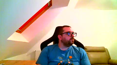 Snapshot of malou2927 chatting on 01-19-25, 08:30 breton online show from 01-19-25, 08:30