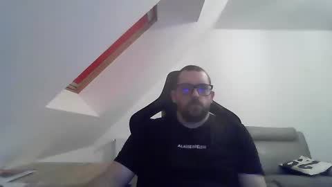 Snapshot of malou2927 chatting on 01-26-25, 04:30 breton online show from 01-26-25, 04:30