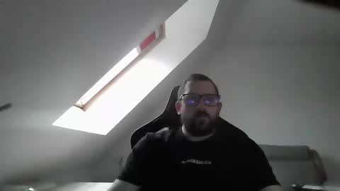 Snapshot of malou2927 chatting on 02-26-25, 08:15 breton online show from 02-26-25, 08:15