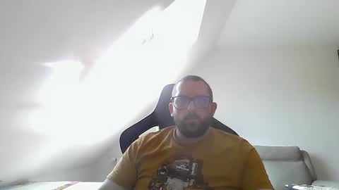 Snapshot of malou2927 chatting on 09-28-25, 01:16 breton online show from 09-28-25, 01:16