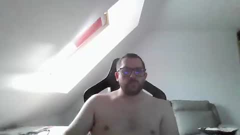 breton online show from 10-30-25, 09:44