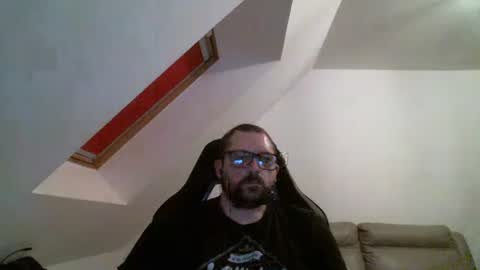 breton online show from 05-19-26, 07:53
