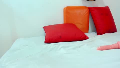 Malu online show from 01-18-25, 03:05