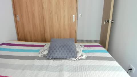 Snapshot of malucam_06 chatting on 05-09-26, 09:20 instagram nueela online show from 05-09-26, 09:20