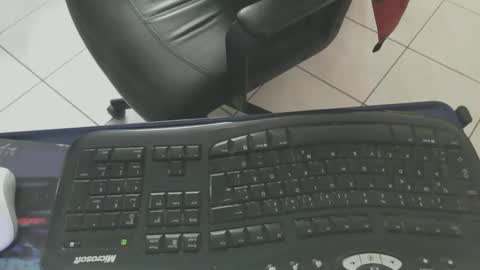 Snapshot of maly246 chatting on 02-01-26, 08:35 maly246 online show from 02-01-26, 08:35